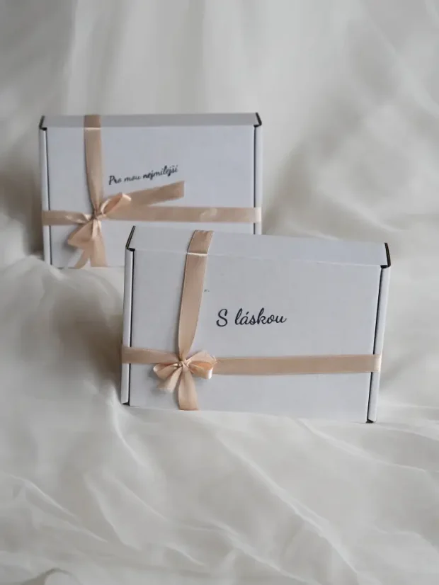 Dárkové balení malé (vhodné pro samotný ruční papír) - Text: Z lásky