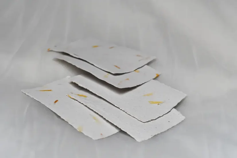 Ruční papír A7 I Upcyklovaný