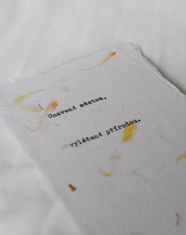 Citát  „Unavená městem“ | Upcyklovaný ruční papír